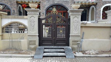 <b>濰坊鋁藝大門外觀美的體現(xiàn)？</b>